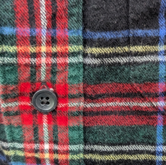 L.L. Bean Men's Plaid Flannel Button Up Shirt, size medium - Picture 5 of 5
